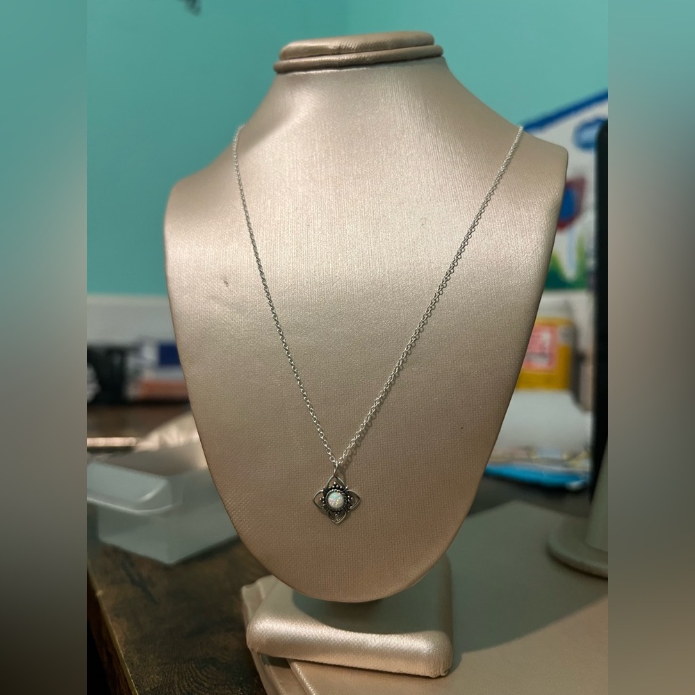 Flower Fire Stone Necklace